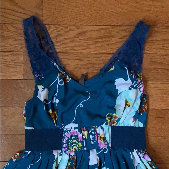 Dress - Picture 3 of 3